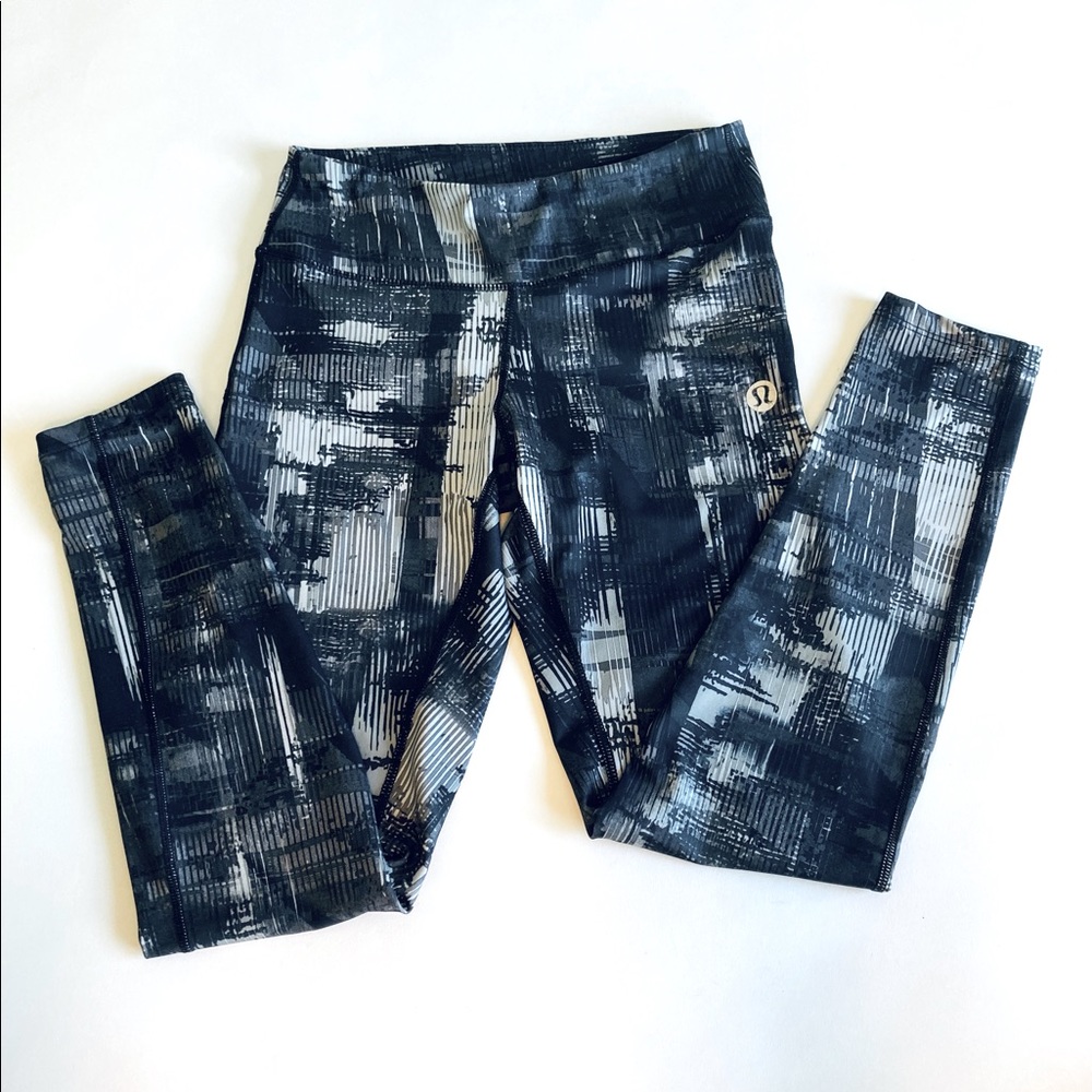 Lululemon Black Grey Mid Rise Athletic Leggings size 2